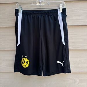 Puma Borussia Dortmund Soccer /Futbol Training Shorts Size Medium B22